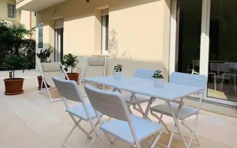 Suite Claudia Sirmione Exterior photo